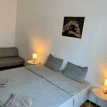 Apartment Slaveikov Square 9
