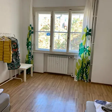 Apartment Slaveikov Square 9